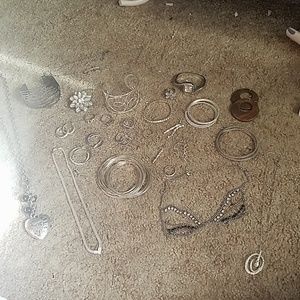 27 piece jewelry lot